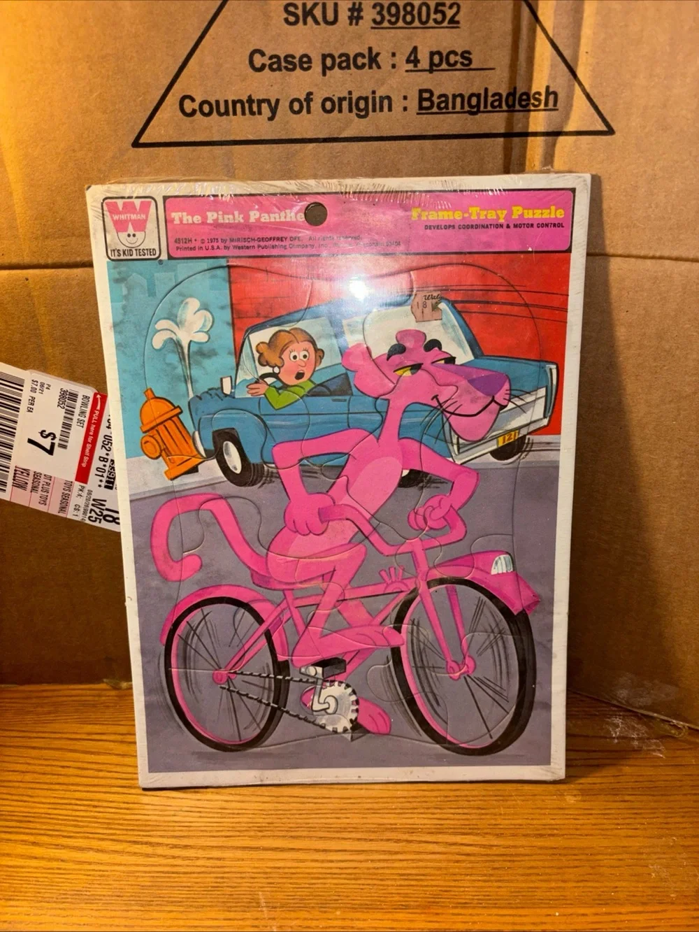 The Pink Panther Frame-Tray Puzzle - - Pink this has never been opened from 1975
